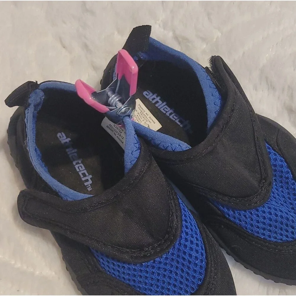 Athletech Water Shoes Blue Black Grip Bottom Shower Pool Unisex Childs Size 7-8